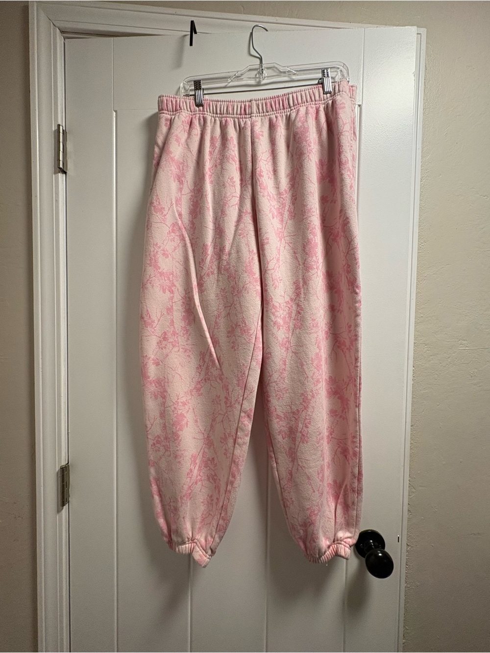 No Boundaries Pink Camo Lounge Sweatpants